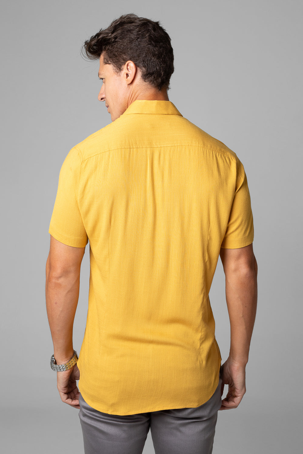 CAMISA DUBAI GOLA TRADICIONAL MANGA CURTA