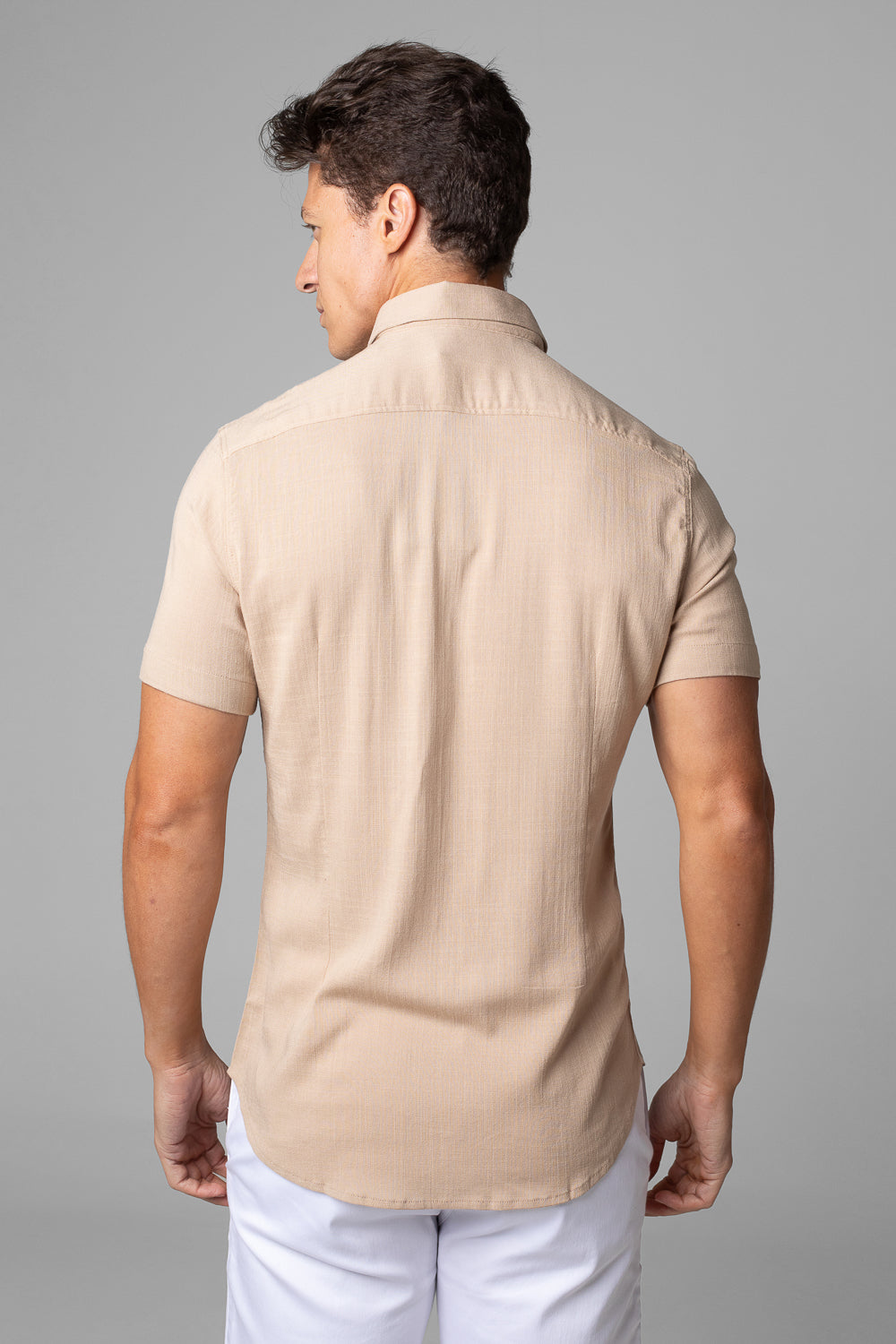 CAMISA DUBAI GOLA TRADICIONAL MANGA CURTA