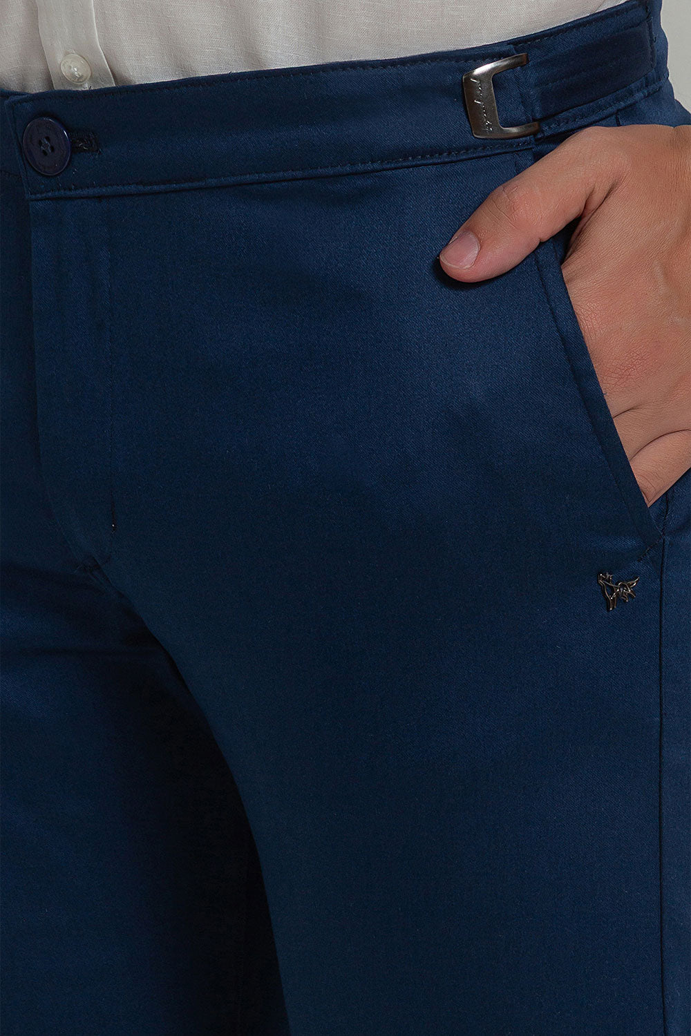 Calça Alfaiataria com Presilha Ajuste Lateral Extreme Power