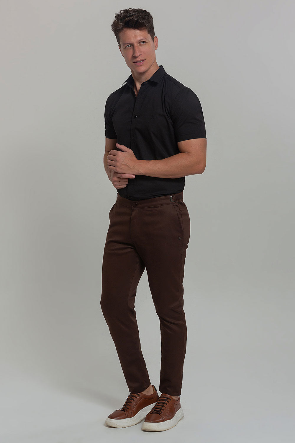 Calça Alfaiataria com Presilha Ajuste Lateral Extreme Power