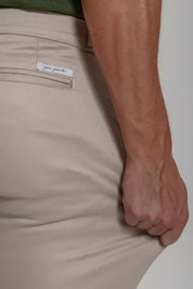 Calça Alfaiataria com Presilha Ajuste Lateral Extreme Power