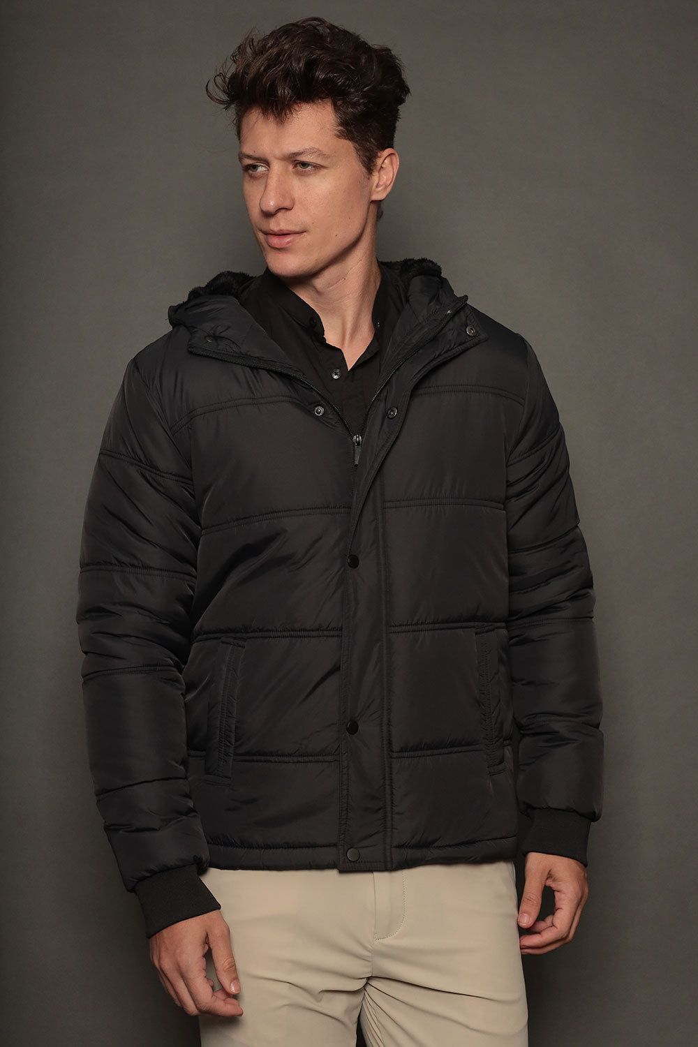 Jaqueta Masculina com Capuz Slim Velluto Napoli
