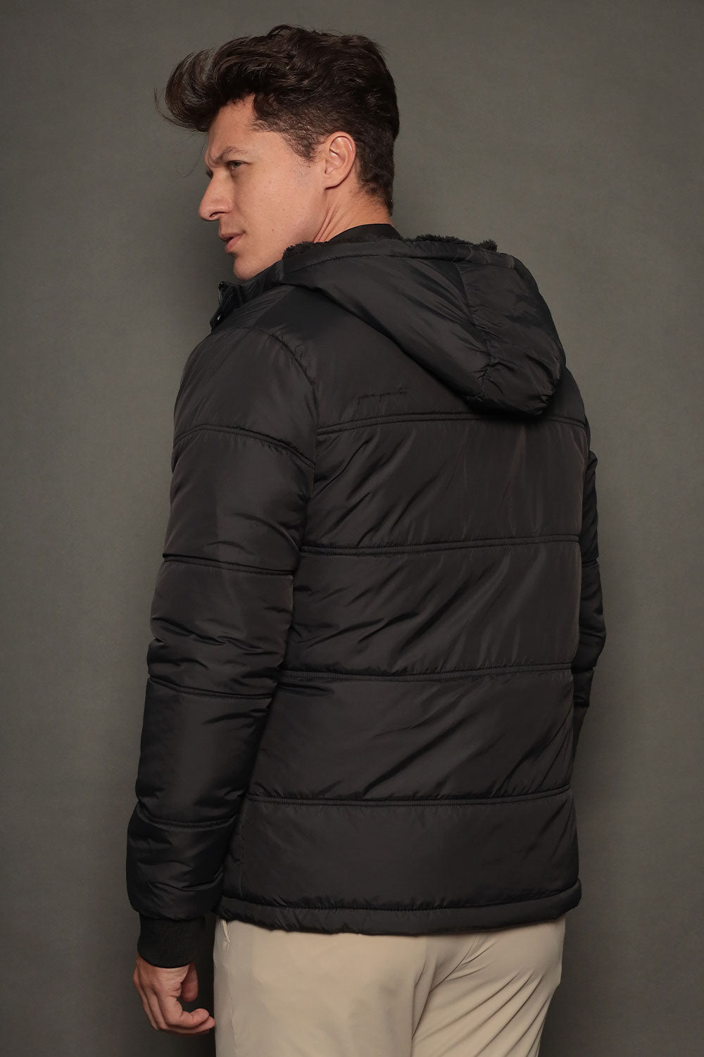 Jaqueta Masculina com Capuz Slim Velluto Napoli
