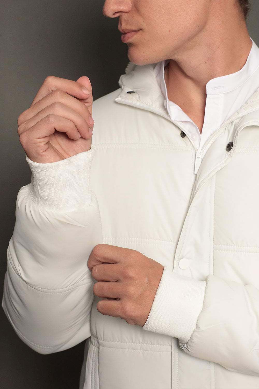 Jaqueta Masculina com Capuz Slim Velluto Napoli