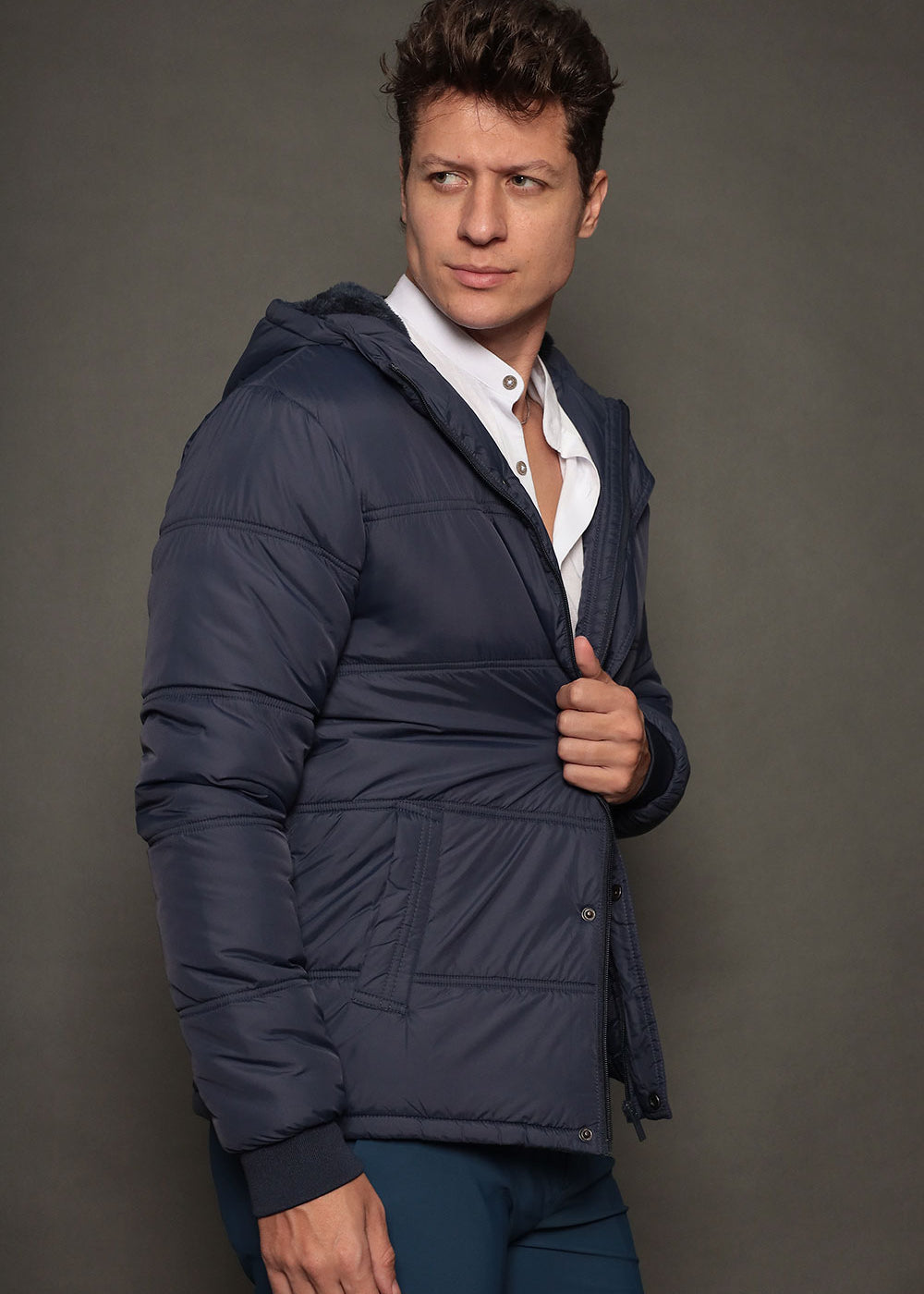 Jaqueta Masculina com Capuz Slim Velluto Napoli