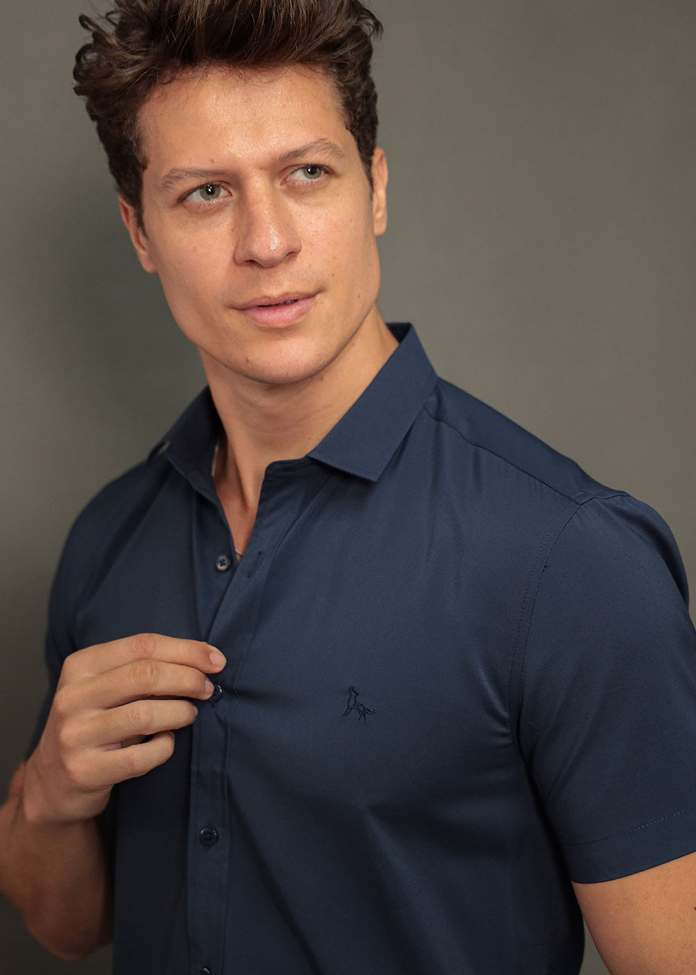 Camisa Social W.R Manga Curta Repelente a Líquidos Slim