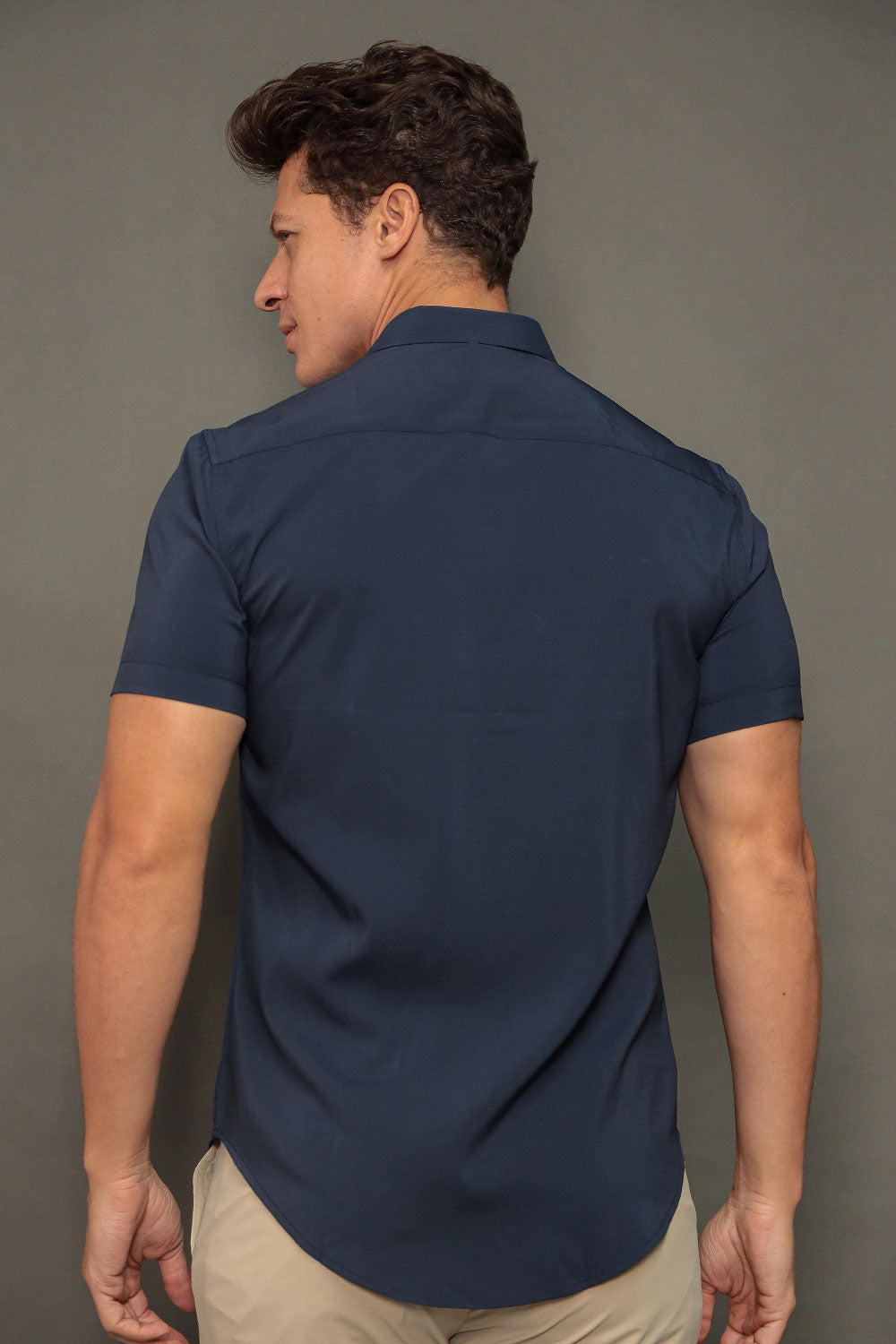 Camisa Social W.R Manga Curta Repelente a Líquidos Slim