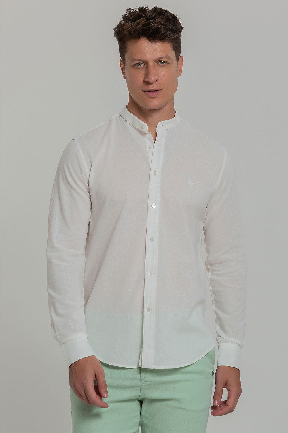 Camisa Social de Linho Masculina Gola Padre Manga Longa