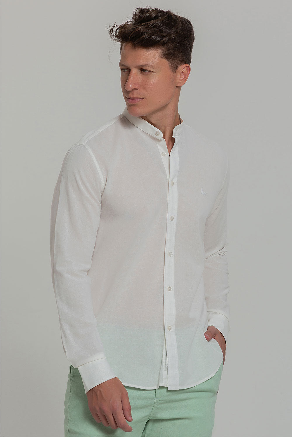 Camisa Social de Linho Masculina Gola Padre Manga Longa