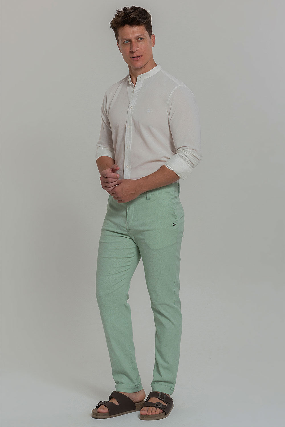 Camisa Social de Linho Masculina Gola Padre Manga Longa