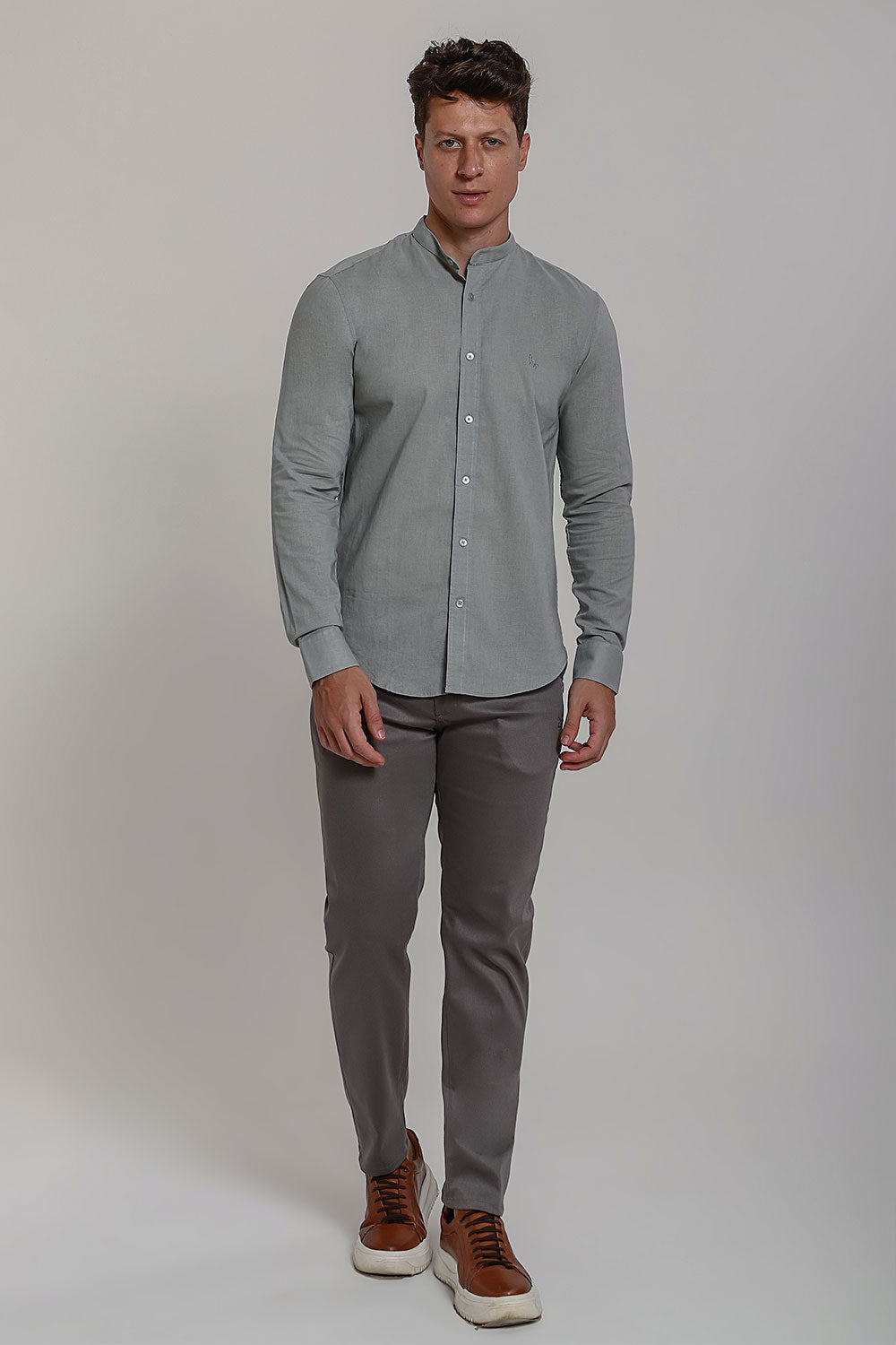 Camisa Social de Linho Masculina Gola Padre Manga Longa