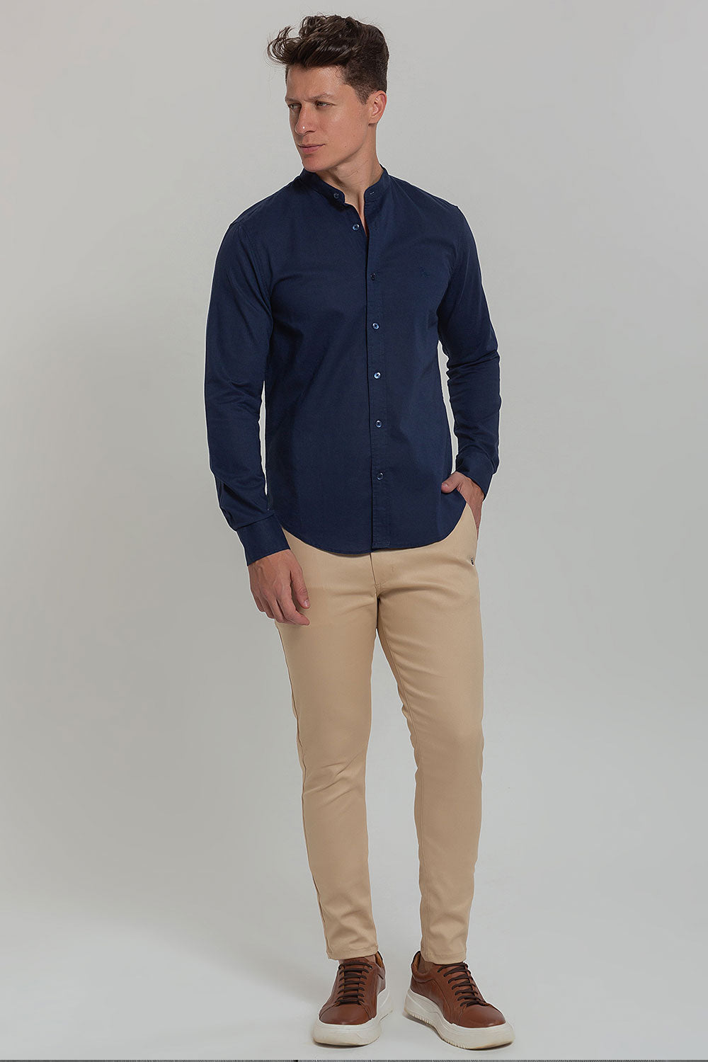 Camisa Social de Linho Masculina Gola Padre Manga Longa