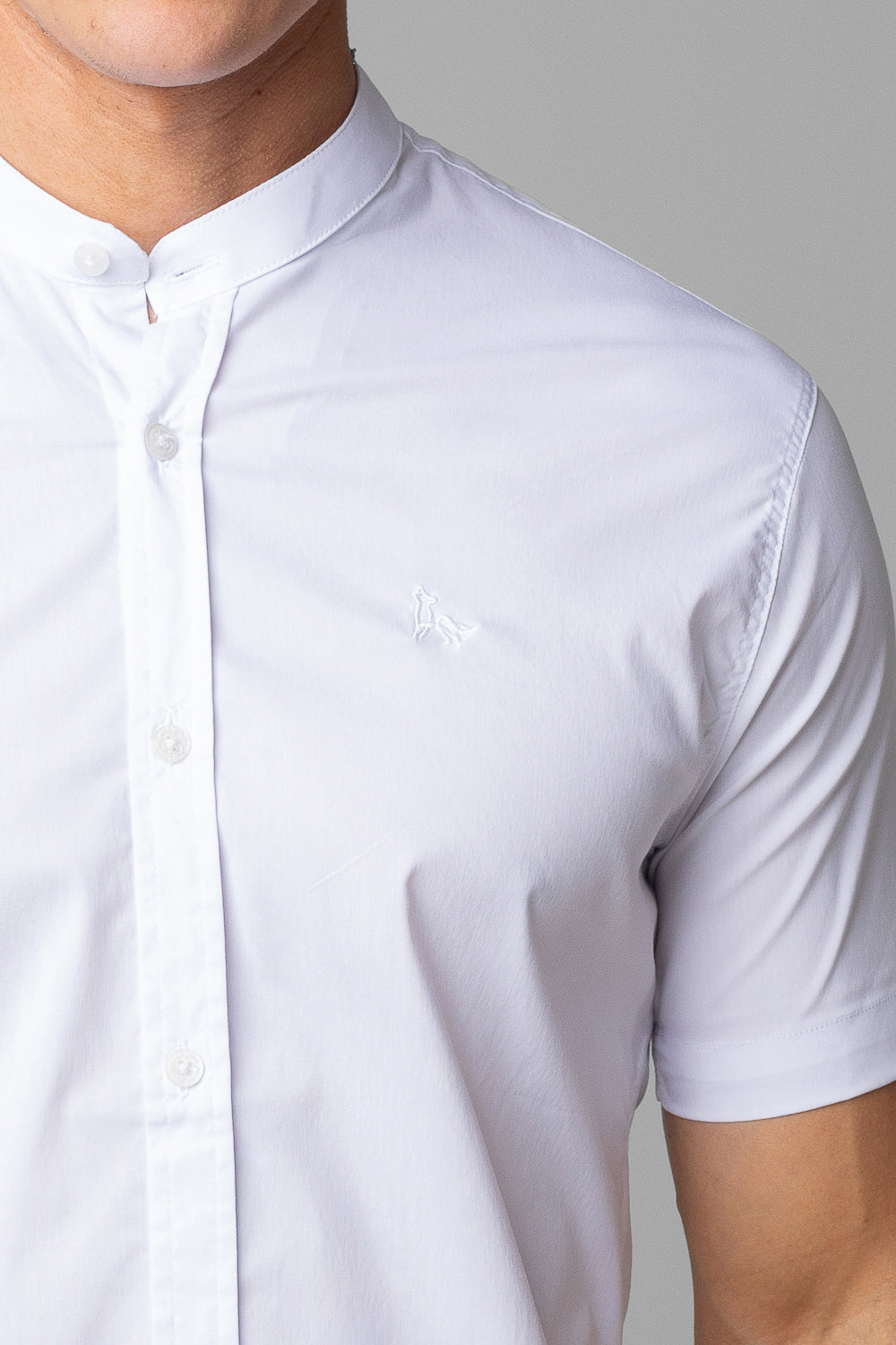 Camisa Social Masculina Gola Padre Manga Curta Tricoline