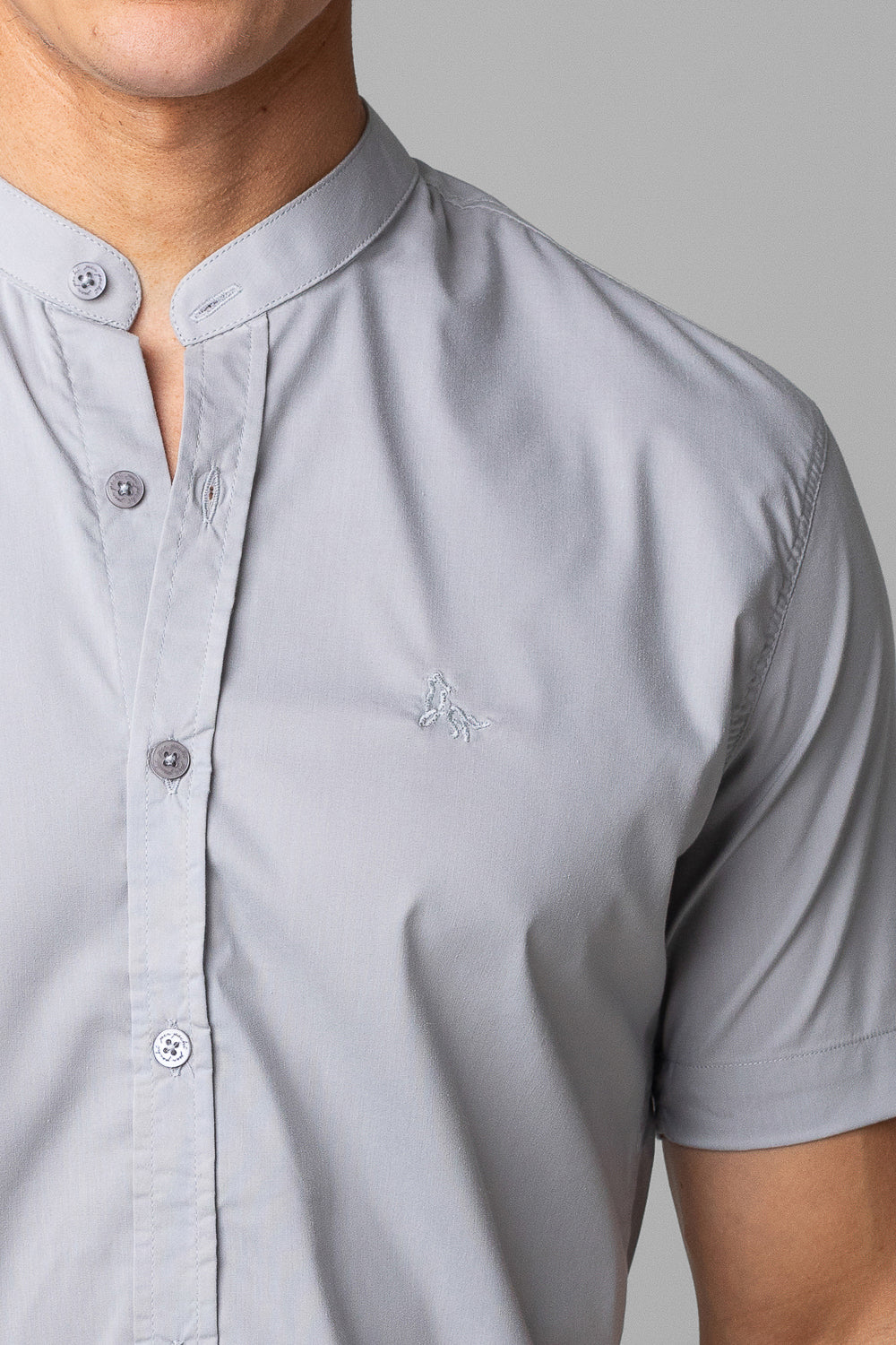 Camisa Social Masculina Gola Padre Manga Curta Tricoline