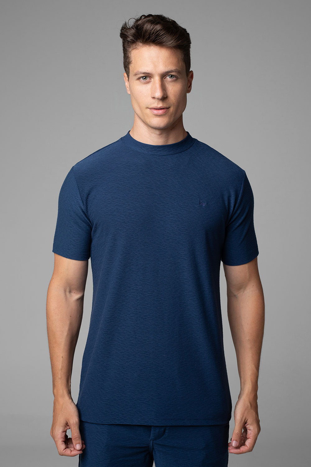 Camiseta Gola Média Masculina Aurora Slim