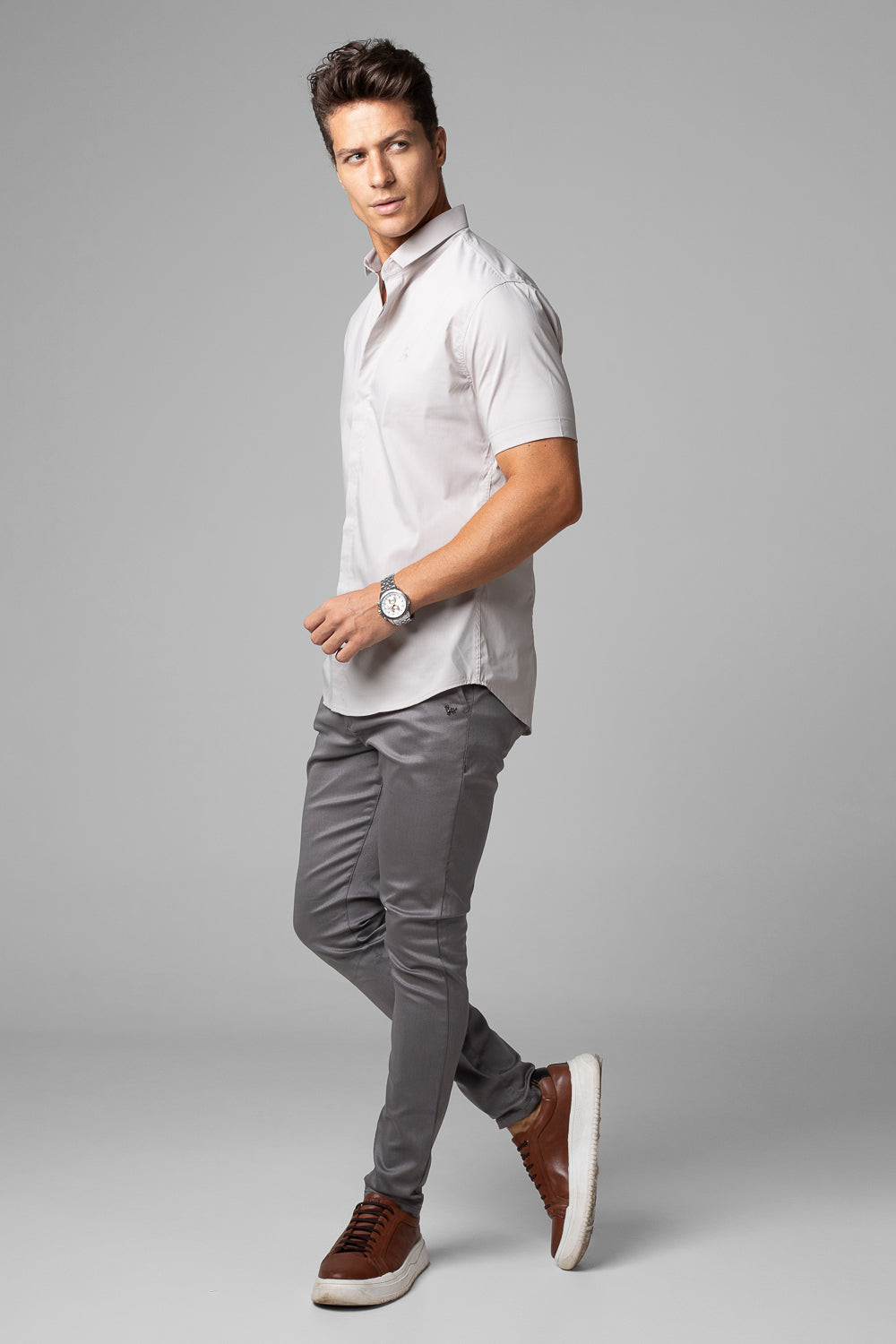Camisa Social Masculina Tricoline Acetinada Slim Fit Vista Oculta MC