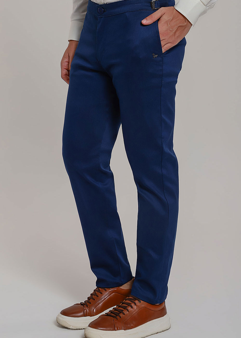 Calça Alfaiataria Masculina Relax com Presilha de Ajuste Lateral