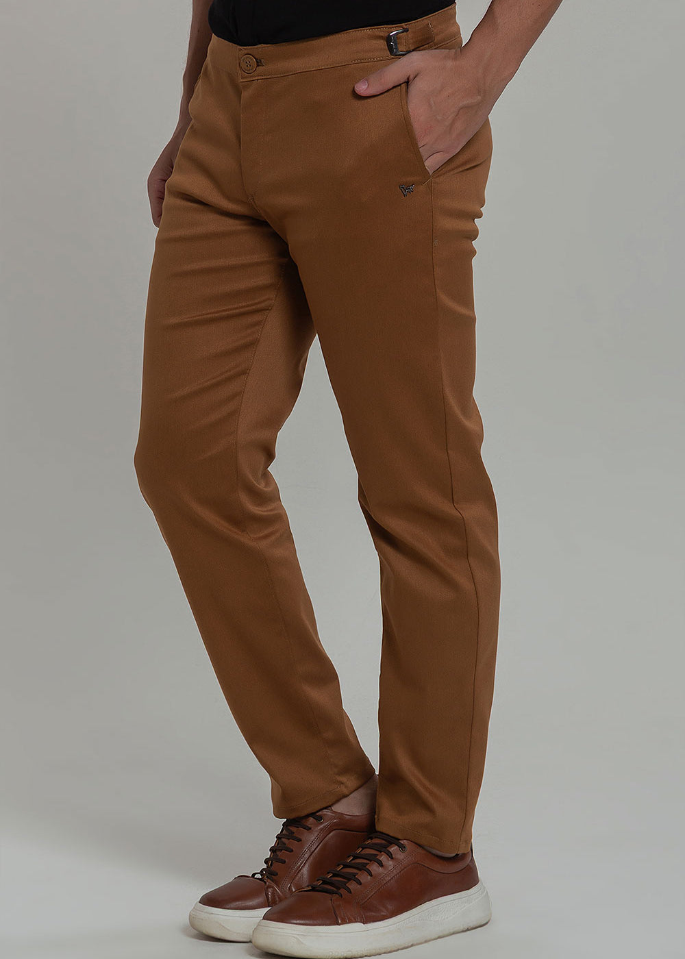 Calça Alfaiataria Masculina Relax com Presilha de Ajuste Lateral